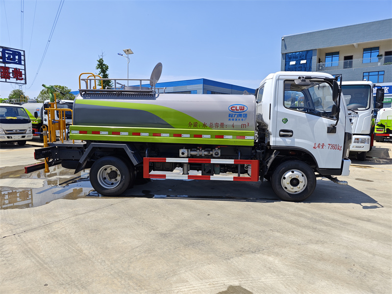 國(guó)六東風(fēng)小福瑞卡 5噸 灑水車