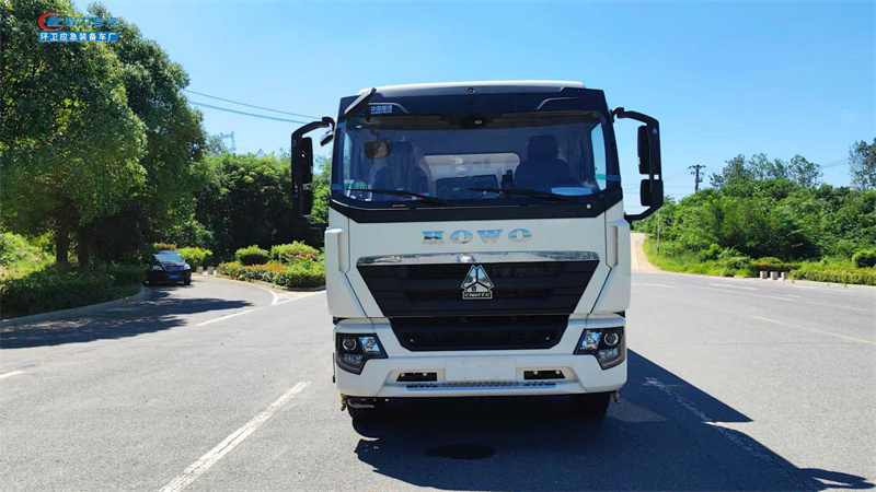 湖北程力重汽豪沃洗掃車（16方）